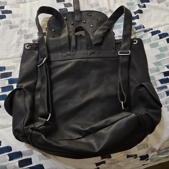 Woman\'s Leather Backpack Purse
